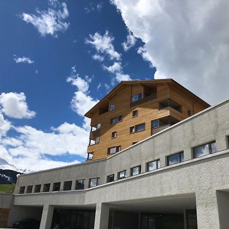 Catrina Hostel Disentis Exteriör bild